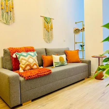 Color & Design Next To Russafa Soho Apartment *